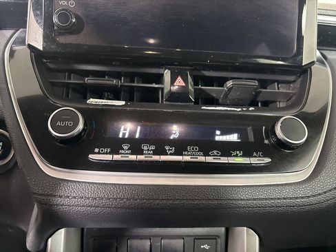 Used 2023 Toyota Corolla Cross LE image 16