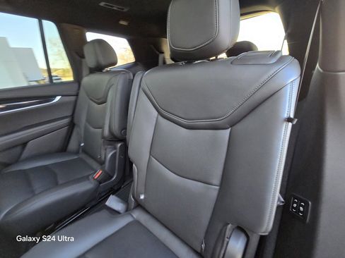 Used 2020 Cadillac XT6 Premium Luxury image 16