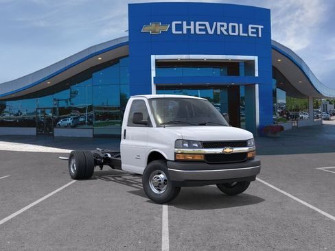 New 2026 Chevrolet Express 3500 w/ Power Convenience Package RWD image 25