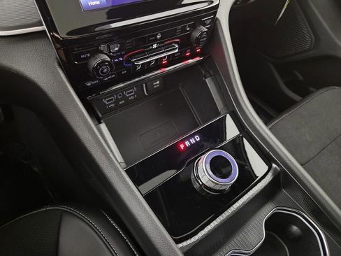 New 2025 Jeep Grand Cherokee Altitude image 19