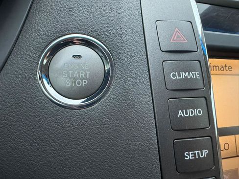 Used 2011 Lexus ES 350 FWD image 17