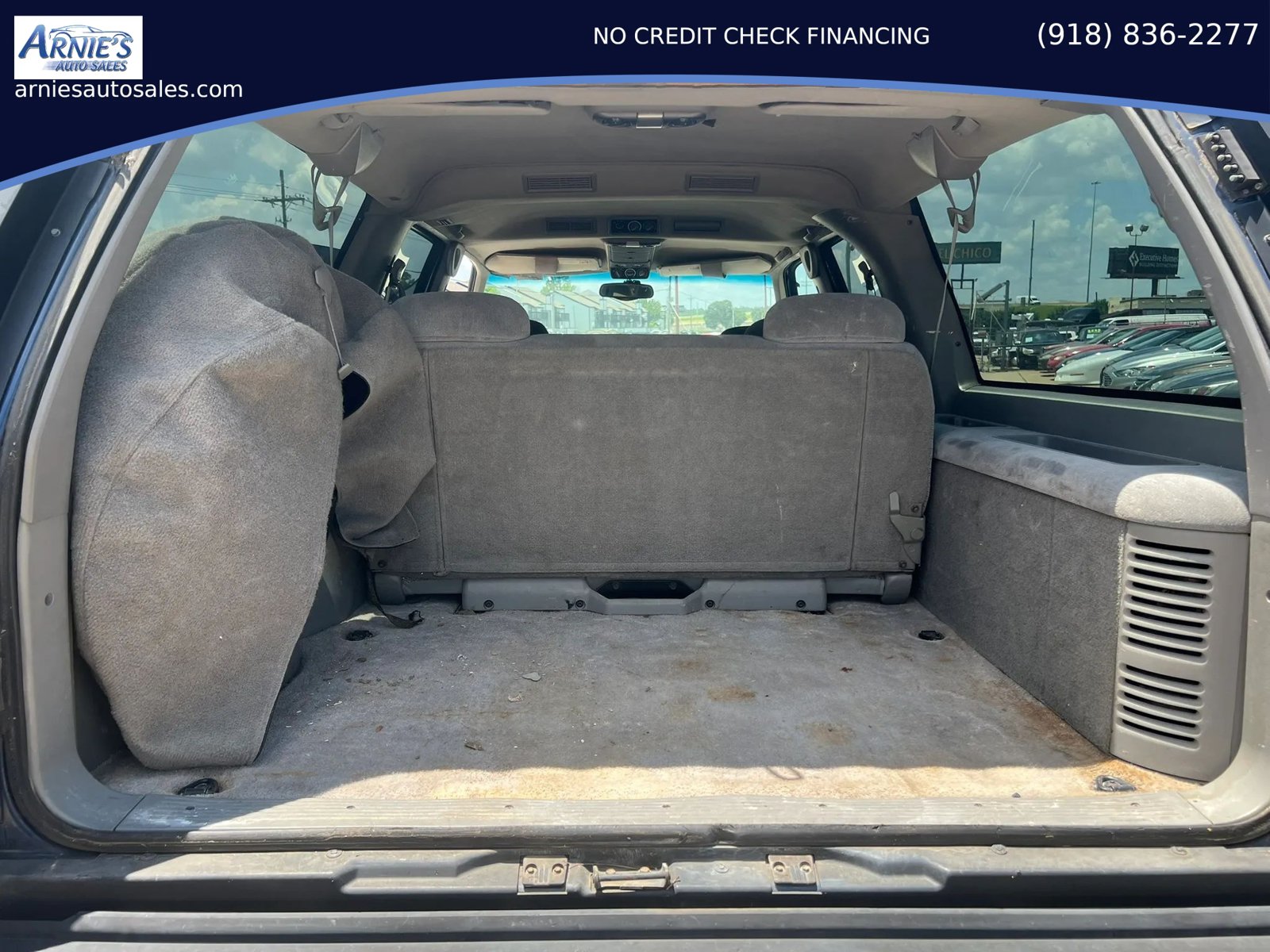 Used 1997 Chevrolet Suburban 2WD w/ Preferred Equipment Group 2 image 13