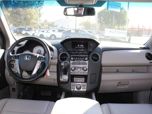 Used 2015 Honda Pilot Touring image 25