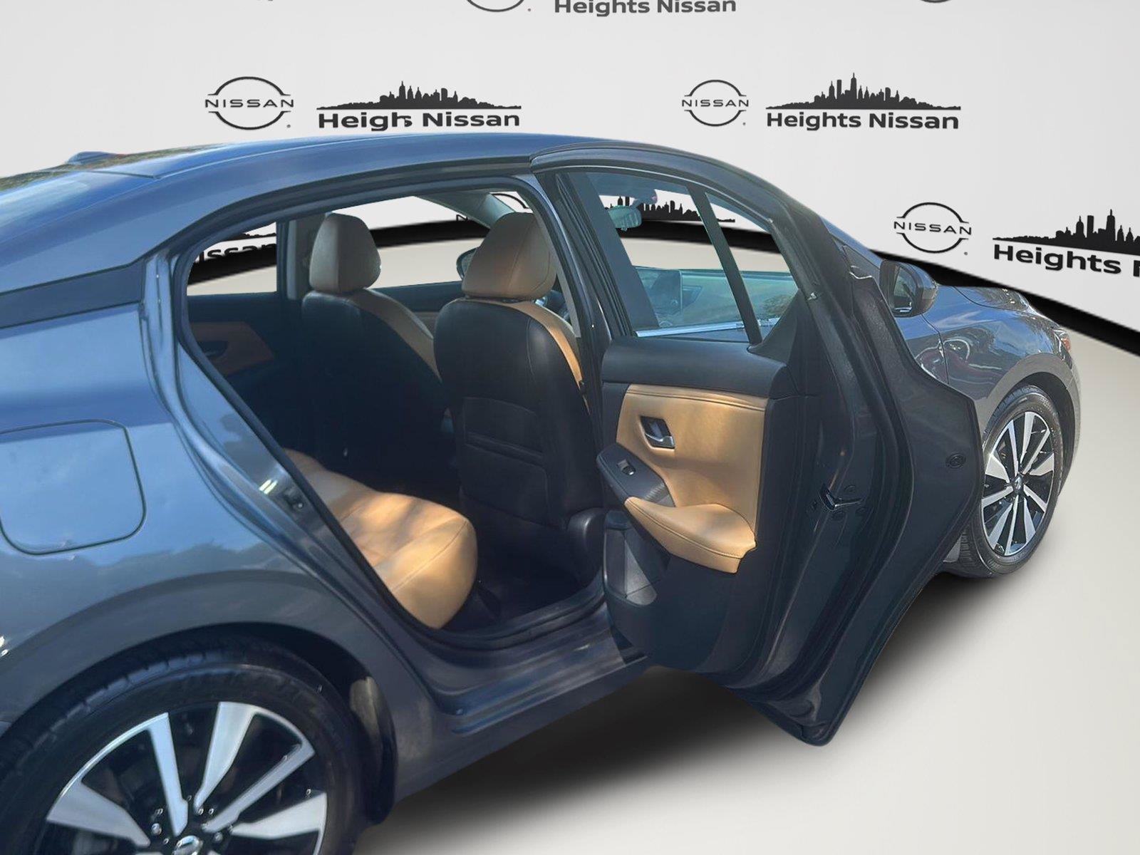 Used 2021 Nissan Sentra SV w/ SV Premium Package FWD image 16