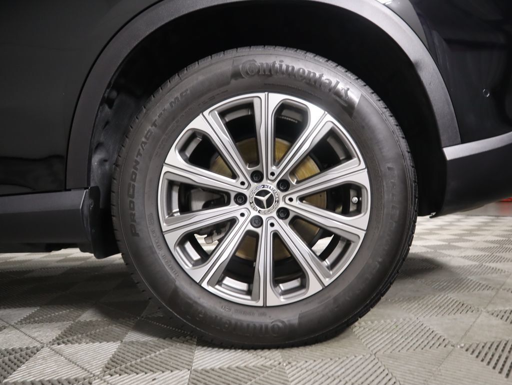 Used 2025 Mercedes-Benz GLC 300 image 31