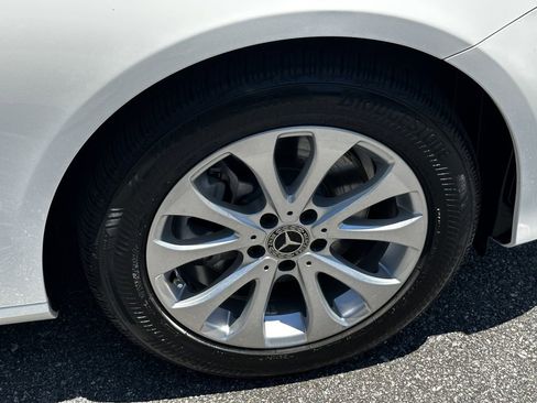 Used 2018 Mercedes-Benz E 300 image 14