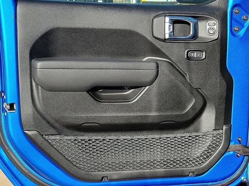 New 2025 Jeep Gladiator Sport image 19