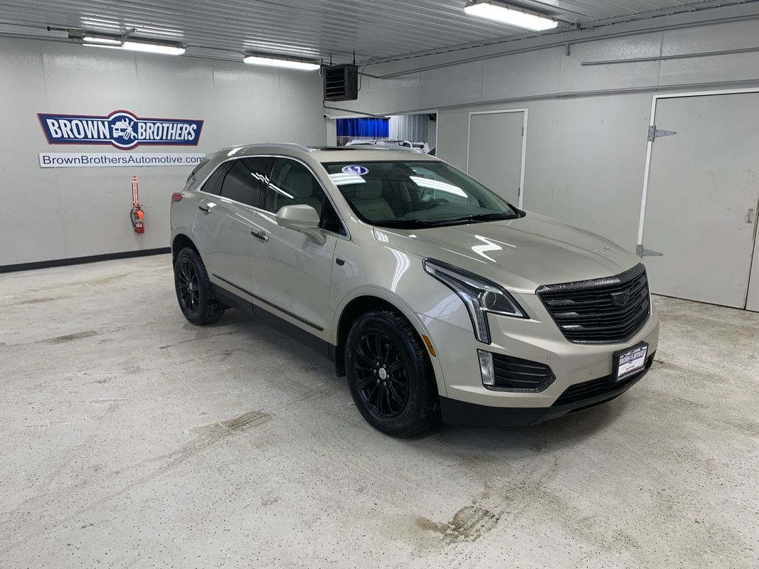 Used 2017 Cadillac XT5 Luxury AWD/4WD image 11