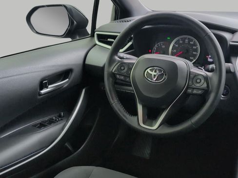 Used 2020 Toyota Corolla SE w/ SE Premium Package FWD image 4