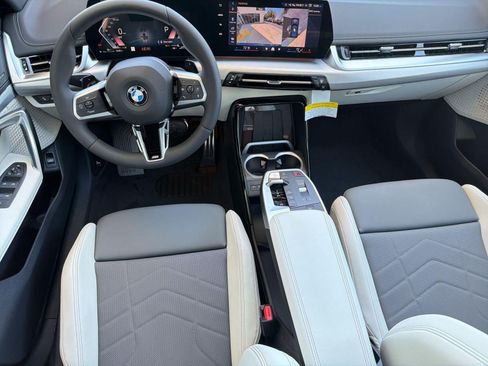 New 2026 BMW X1 xDrive28i w/ Technology Package AWD/4WD image 17