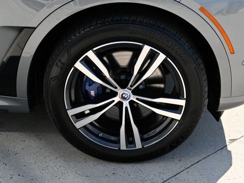 Used 2023 BMW X7 M60i w/ Executive Package AWD/4WD image 11