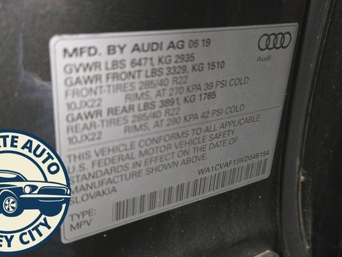 Used 2019 Audi Q8 Prestige w/ Luxury Package image 22