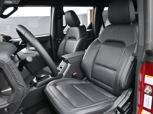 New 2026 Ford Bronco Big Bend w/ Black Diamond Package AWD/4WD image 19