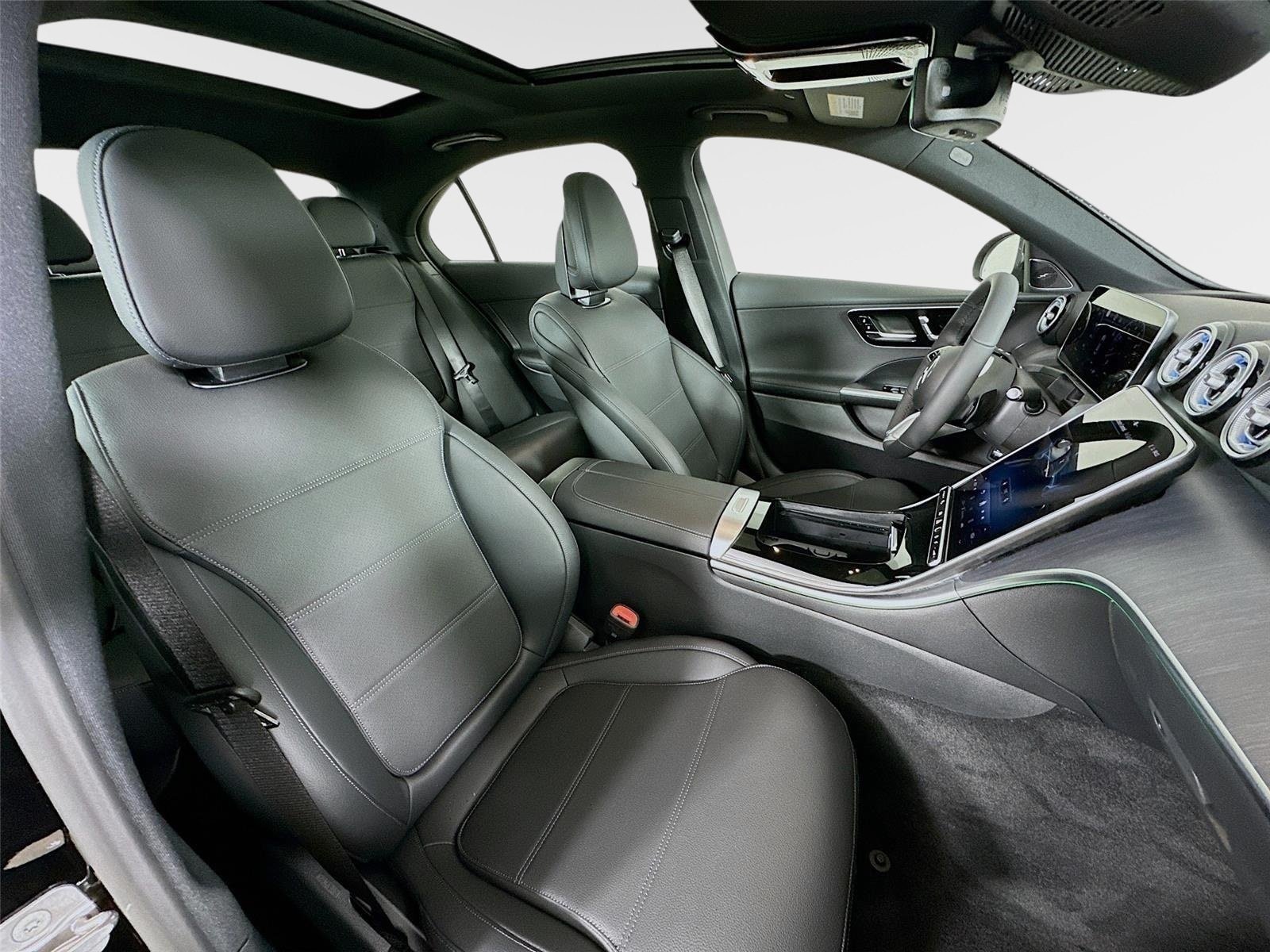 Used 2026 Mercedes-Benz C 300 4MATIC Sedan image 35
