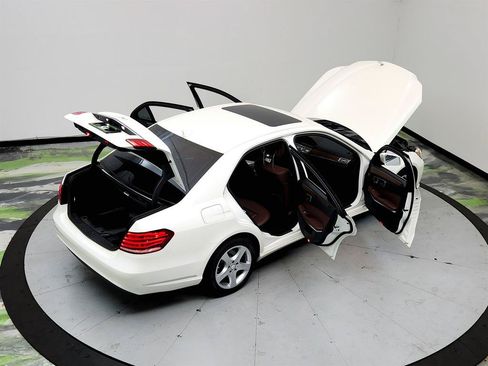Used 2014 Mercedes-Benz E 350 Sedan image 39