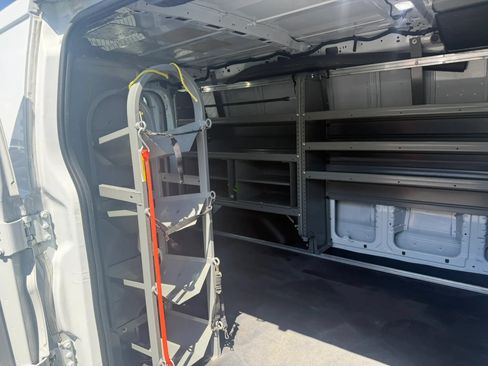 Used 2018 Ford Transit 150 130 Low Roof RWD image 25