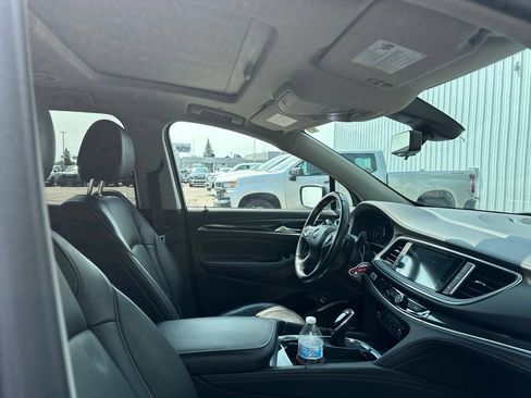 Used 2021 Buick Enclave Avenir w/ Avenir Technology Package AWD/4WD image 63
