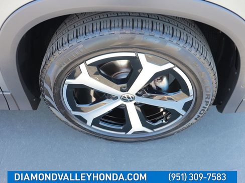 Used 2026 Volkswagen Tiguan SE FWD image 26