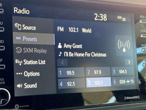 Used 2022 Toyota Tacoma TRD Off-Road image 18