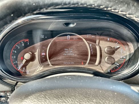 Used 2024 Dodge Durango GT RWD image 22