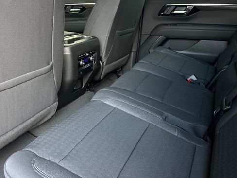 New 2026 Chevrolet Suburban LS image 11