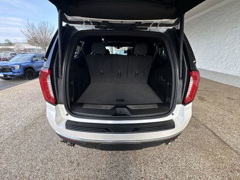 Certified 2022 GMC Yukon XL Denali w/ Denali Ultimate Package image 27