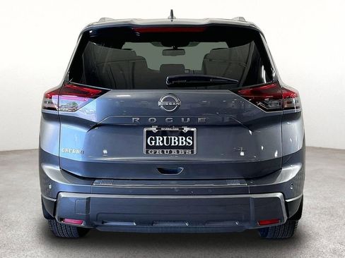 Certified 2024 Nissan Rogue SL FWD image 5