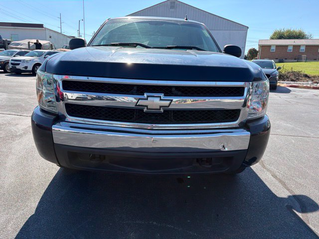 Used 2007 Chevrolet Silverado 1500 LT w/ Towing Package AWD/4WD image 3