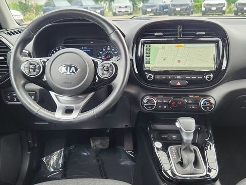 Used 2020 Kia Soul EX FWD image 12