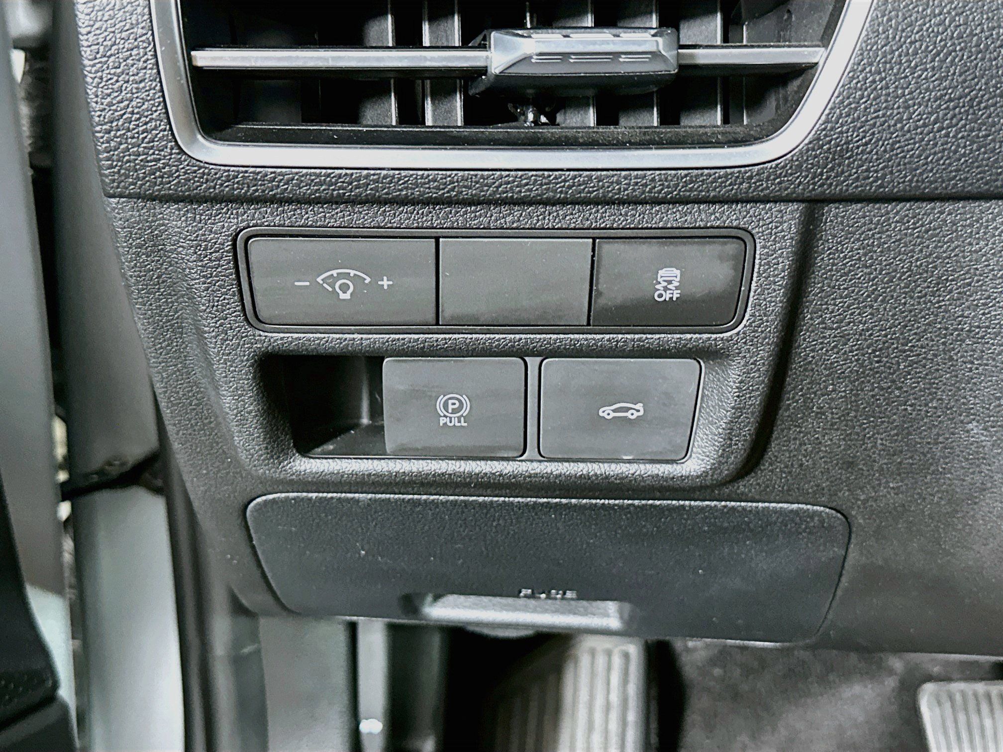 Used 2025 Hyundai Sonata SEL FWD image 17