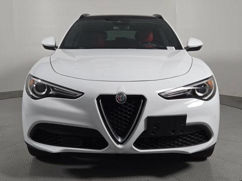 Used 2018 Alfa Romeo Stelvio Ti Sport AWD/4WD image 8
