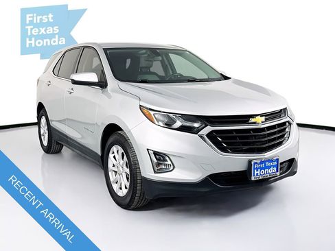 Used 2018 Chevrolet Equinox LT image 1