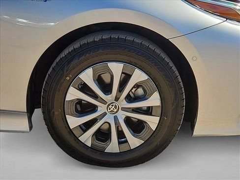Used 2020 Toyota Prius Prime Limited FWD image 22