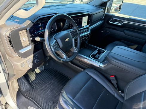 Used 2025 Chevrolet Silverado 3500 LTZ w/ LTZ Texas Edition image 23
