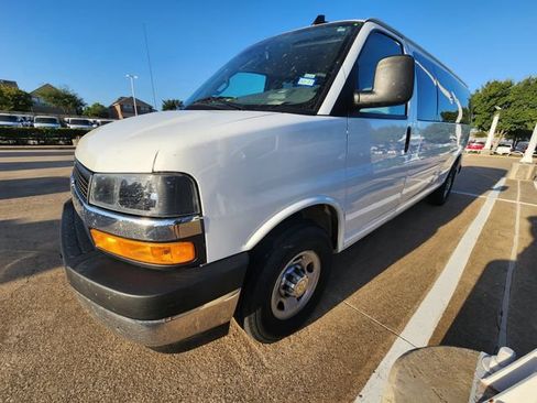 Used 2025 Chevrolet Express 3500 LT w/ LT Preferred Equipment Group RWD image 2