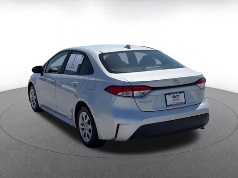 Used 2025 Toyota Corolla LE FWD image 11