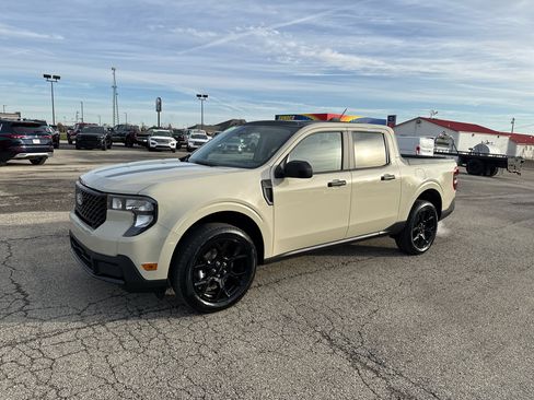 New 2025 Ford Maverick XLT w/ XLT Luxury Package image 12