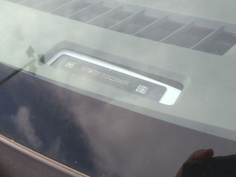 New 2025 GMC Savana 2500 Extended w/ Driver Convenience Package image 30