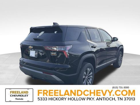 New 2026 Chevrolet Equinox LT image 3