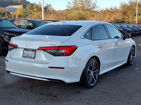 Certified 2022 Honda Civic Touring image 4