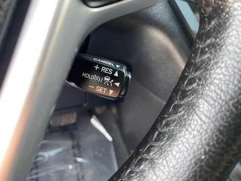 Used 2020 Toyota Sienna SE w/ SE Preferred Package FWD image 20