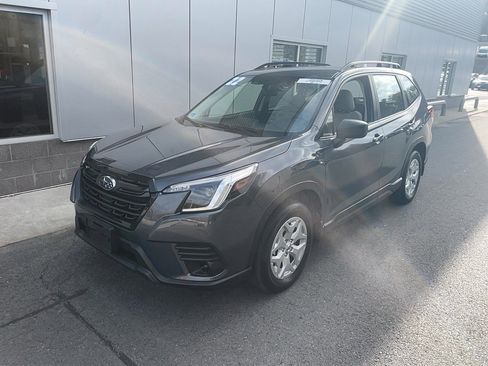 Used 2022 Subaru Forester image 4