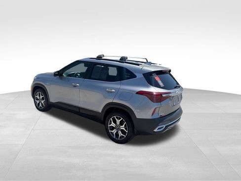 Used 2022 Kia Seltos EX AWD/4WD image 4