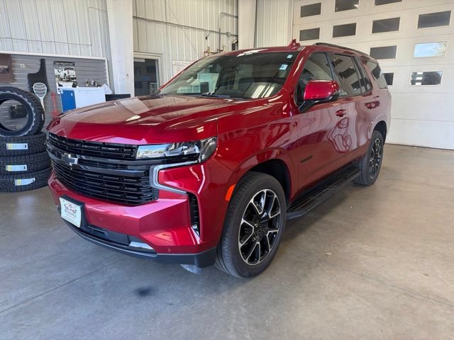 Used 2023 Chevrolet Tahoe RST AWD/4WD image 2