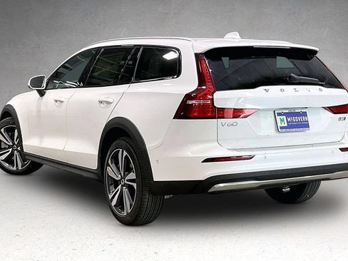 New 2026 Volvo V60 B5 Cross Country Plus w/ Protection Package Premier AWD/4WD image 3