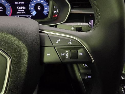 New 2025 Audi Q3 2.0T Premium image 19