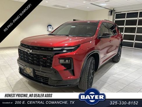 Used 2026 Chevrolet Traverse RS w/ LPO, Floor Liner Package FWD image 1