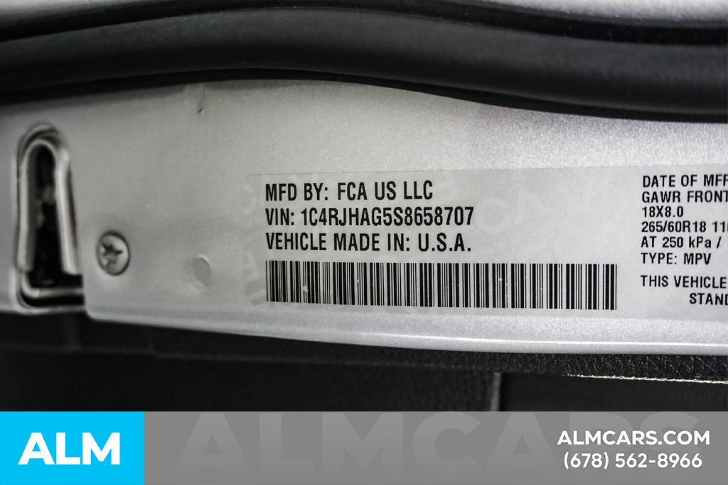 Used 2025 Jeep Grand Cherokee Altitude AWD/4WD image 63