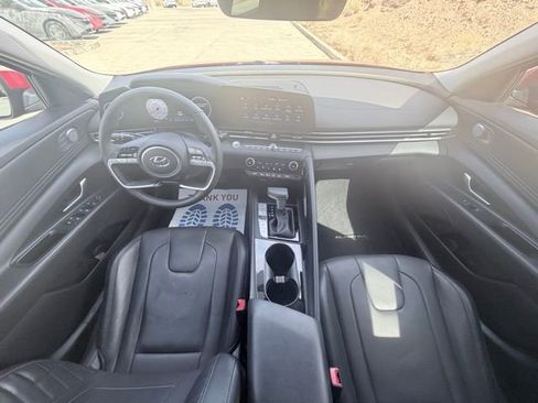Used 2023 Hyundai Elantra Limited image 27