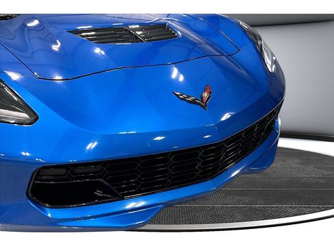 Used 2015 Chevrolet Corvette Z06 w/ 3LZ Preferred Equipment Group RWD image 44